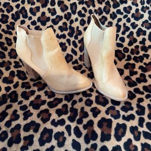 Chinese Laundry Tan Ankle booties size 8